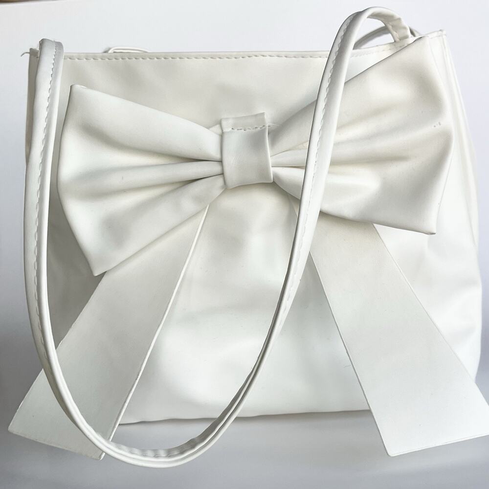 Summer White Woman’s Shoulder Handbag! fun Medium Size With Bow